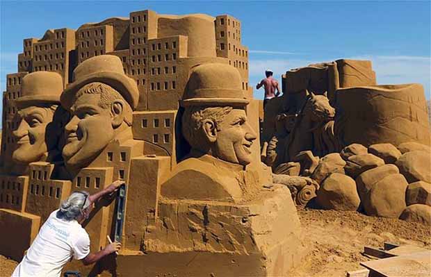 amazing sand sculptures 01