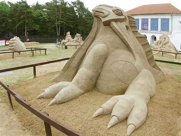 amazing_sand_sculptures_13